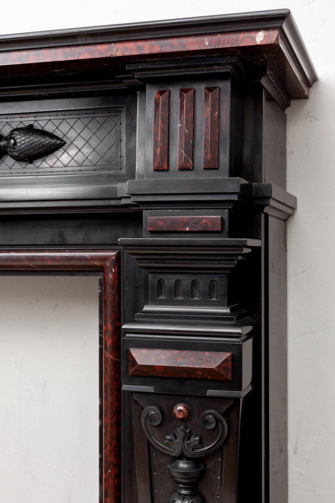 Zwart marmer, frontschouw, noir de maizy.