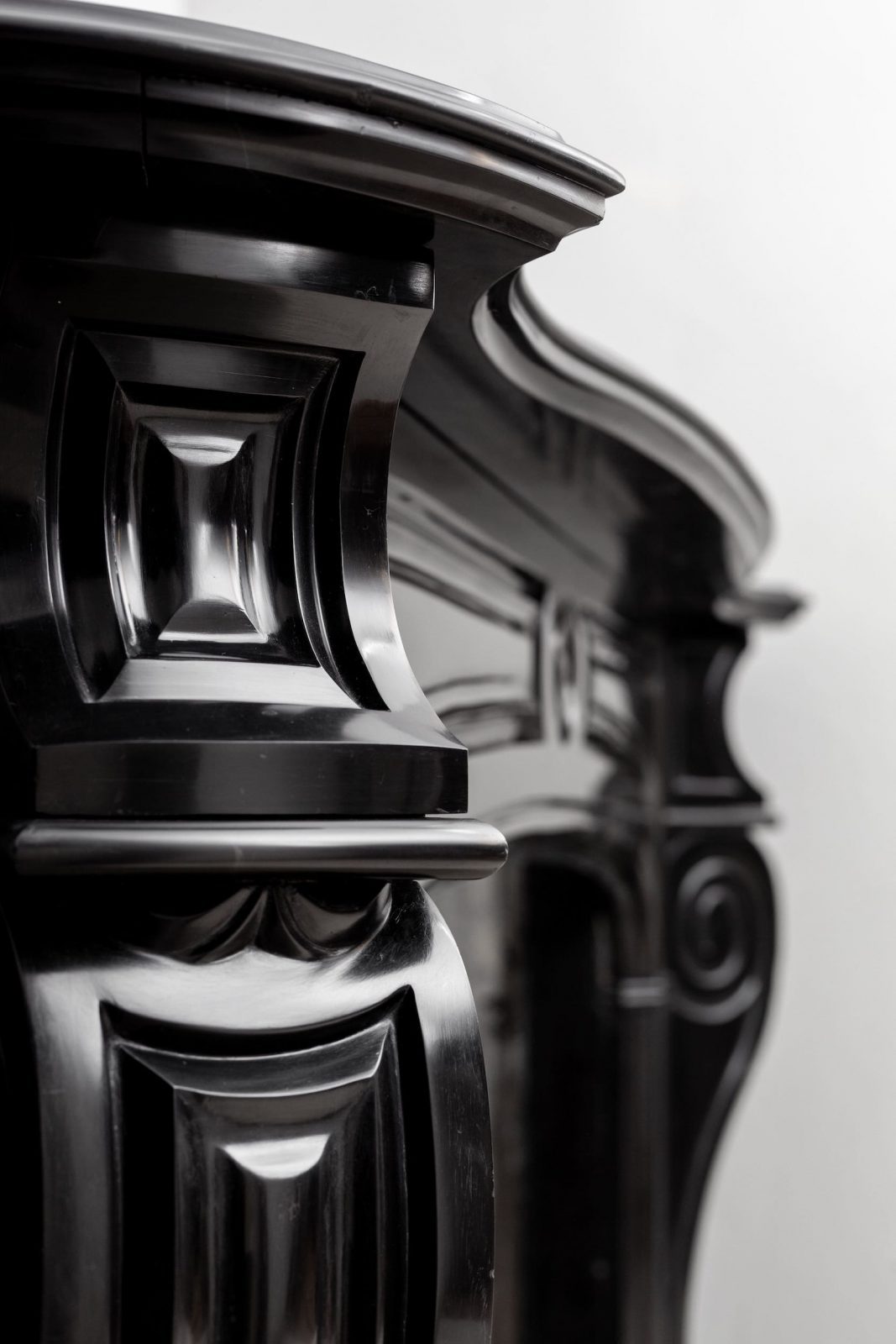 Black marble, surround fireplace, noir de maizy.