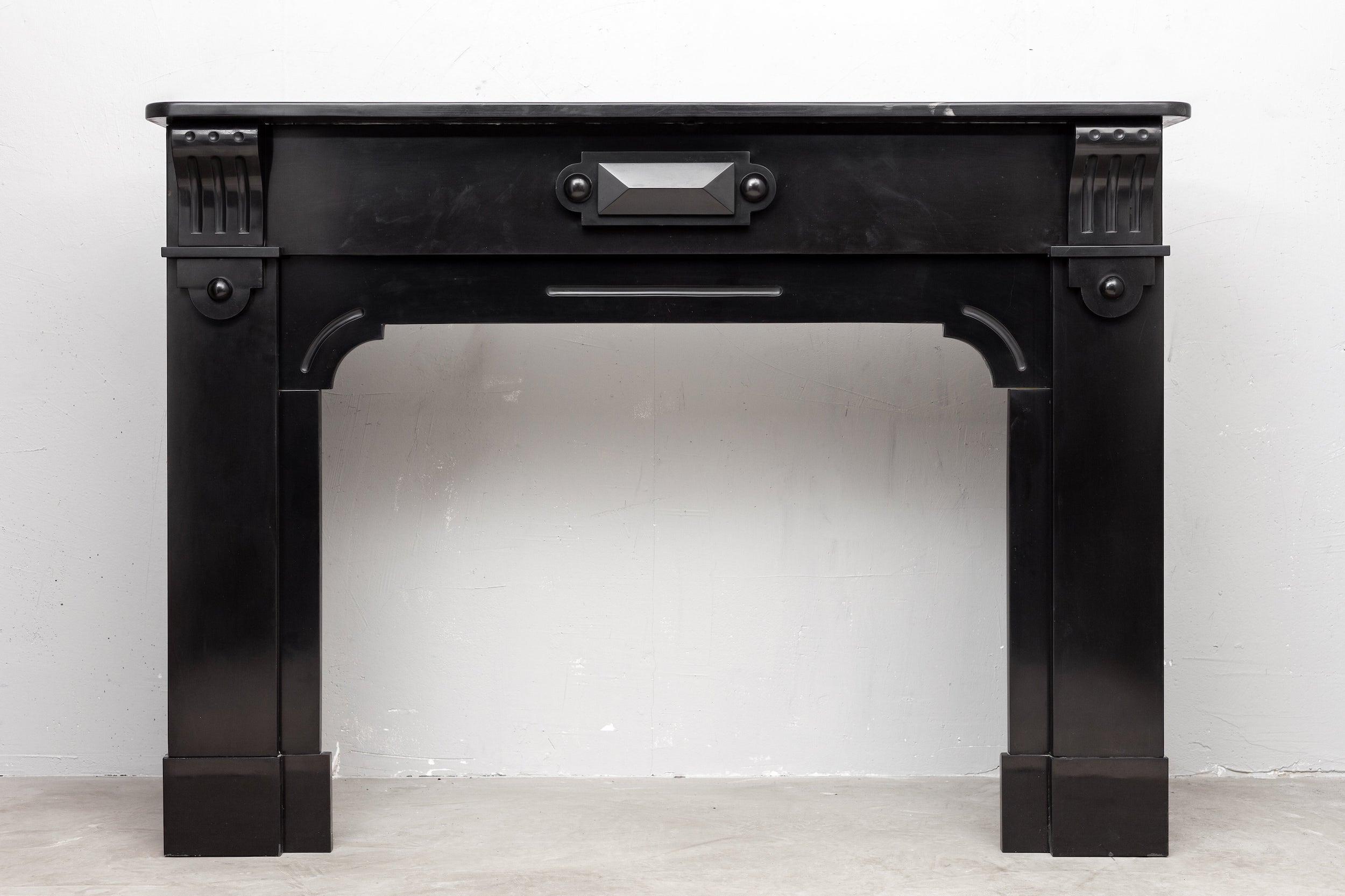 Black marble, surrouns fireplace, noir de maizy.