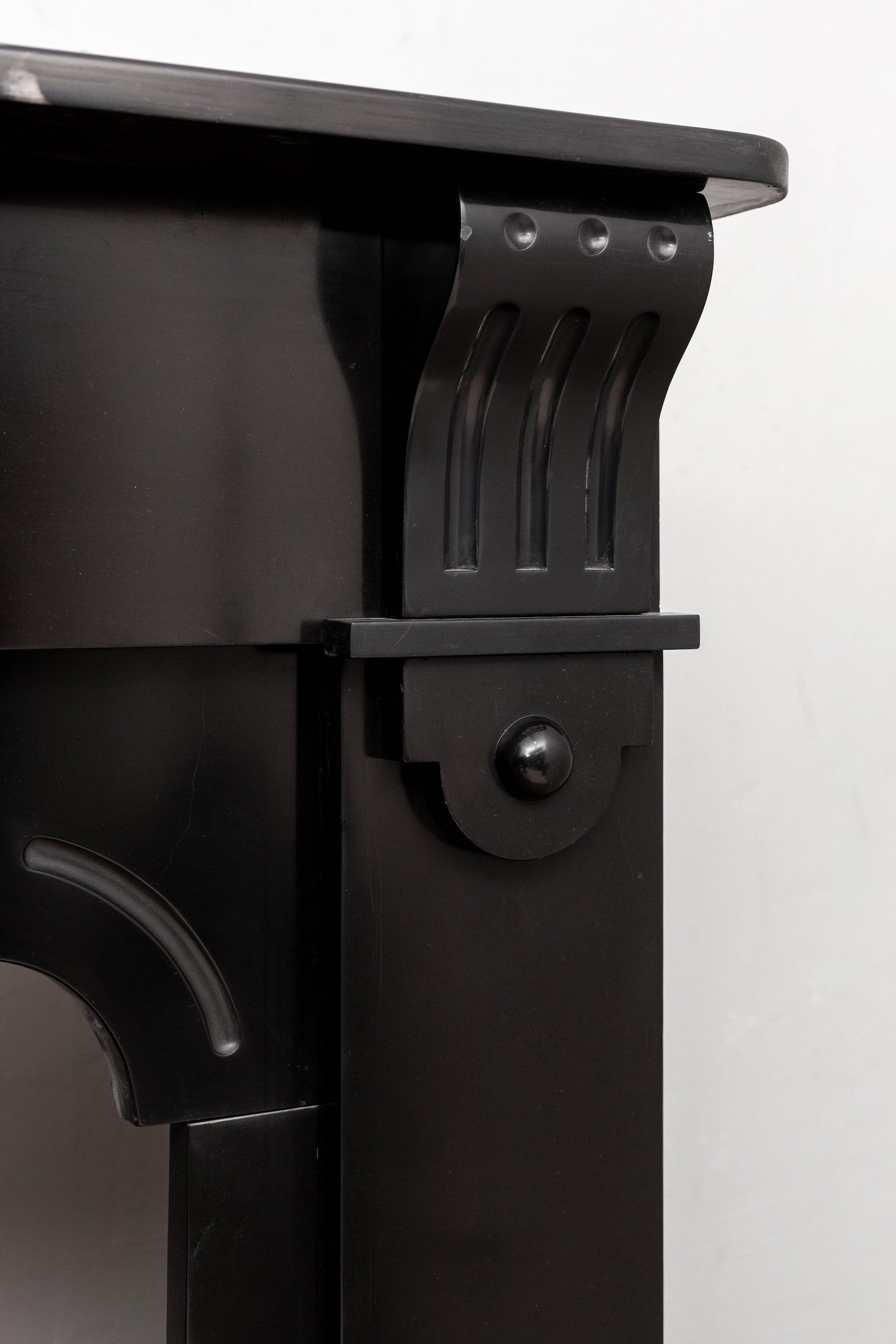 Black marble, surrouns fireplace, noir de maizy.