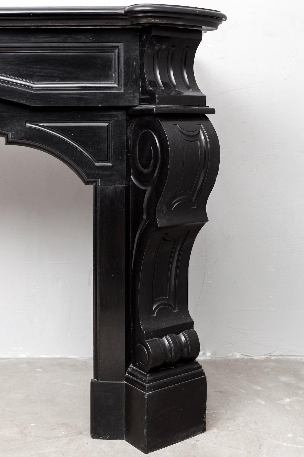LOUIS XV STYLE NOIR DE MAZY ANTIQUE FIREPLACE - Image 5