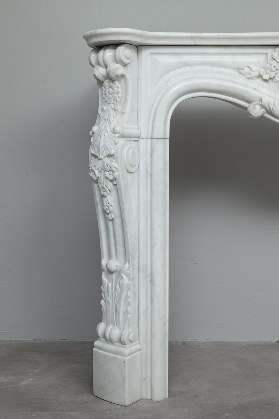 LOUIS XV CARRRARA WHITE MARBLE ANTIQUE FIREPLACE - Afbeelding 6