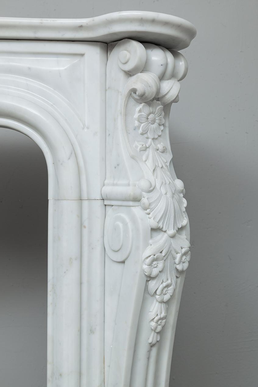LOUIS XV CARRRARA WHITE MARBLE ANTIQUE FIREPLACE - Afbeelding 3