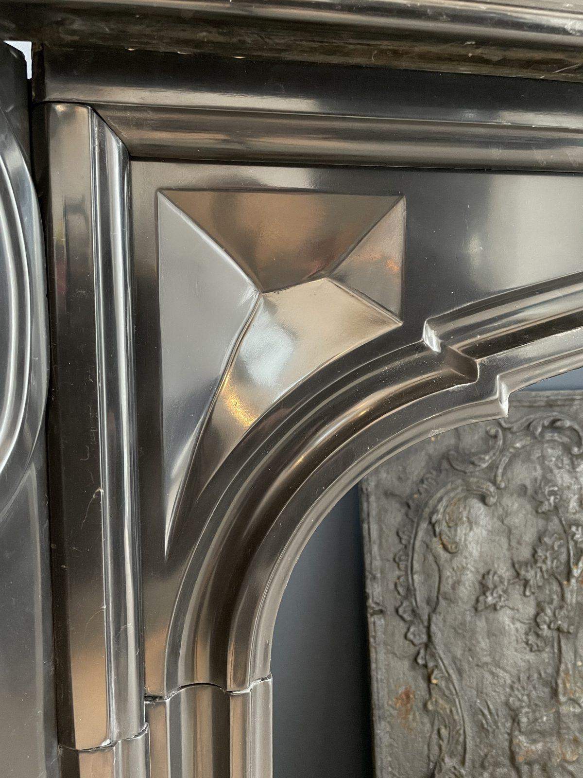 Beautiful Louis XVI Noir de Mazy Antique Circulation Fireplace - Image 4
