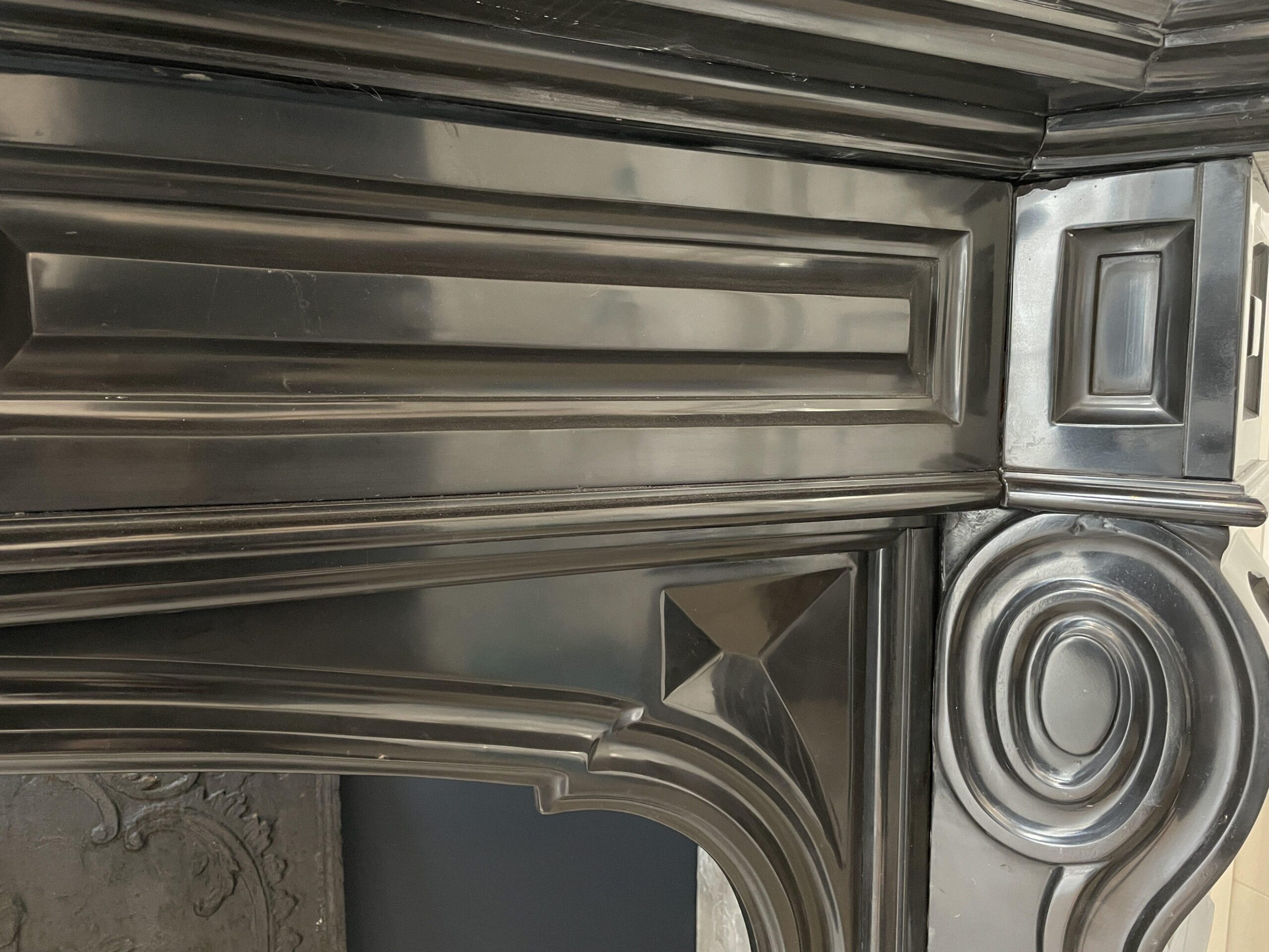 Beautiful Louis XVI Noir de Mazy Antique Circulation Fireplace - Image 17