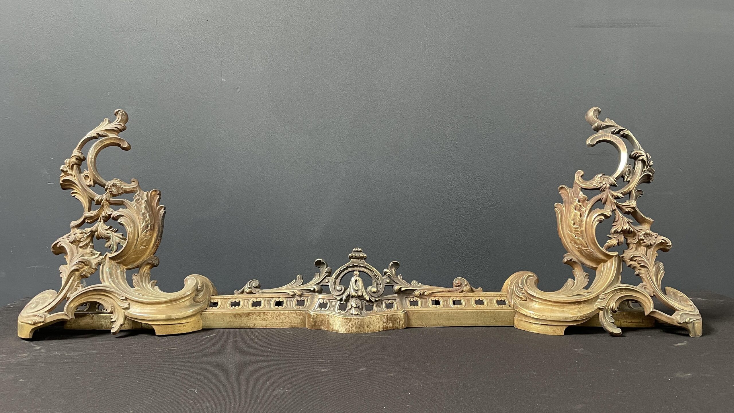 Antieke fender openhaard