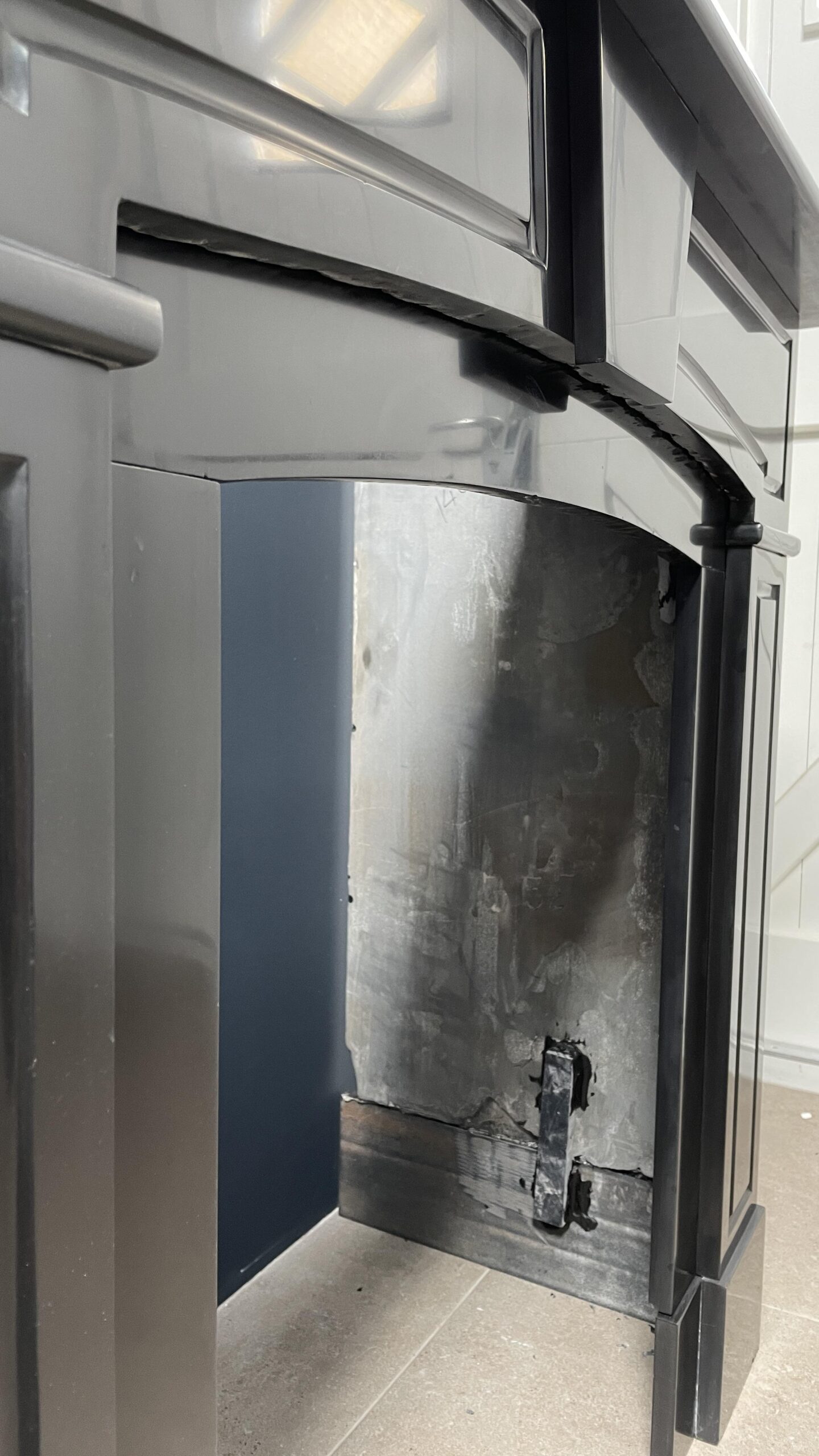 Noir De Mazy Antique Circulation Chimney - Image 10