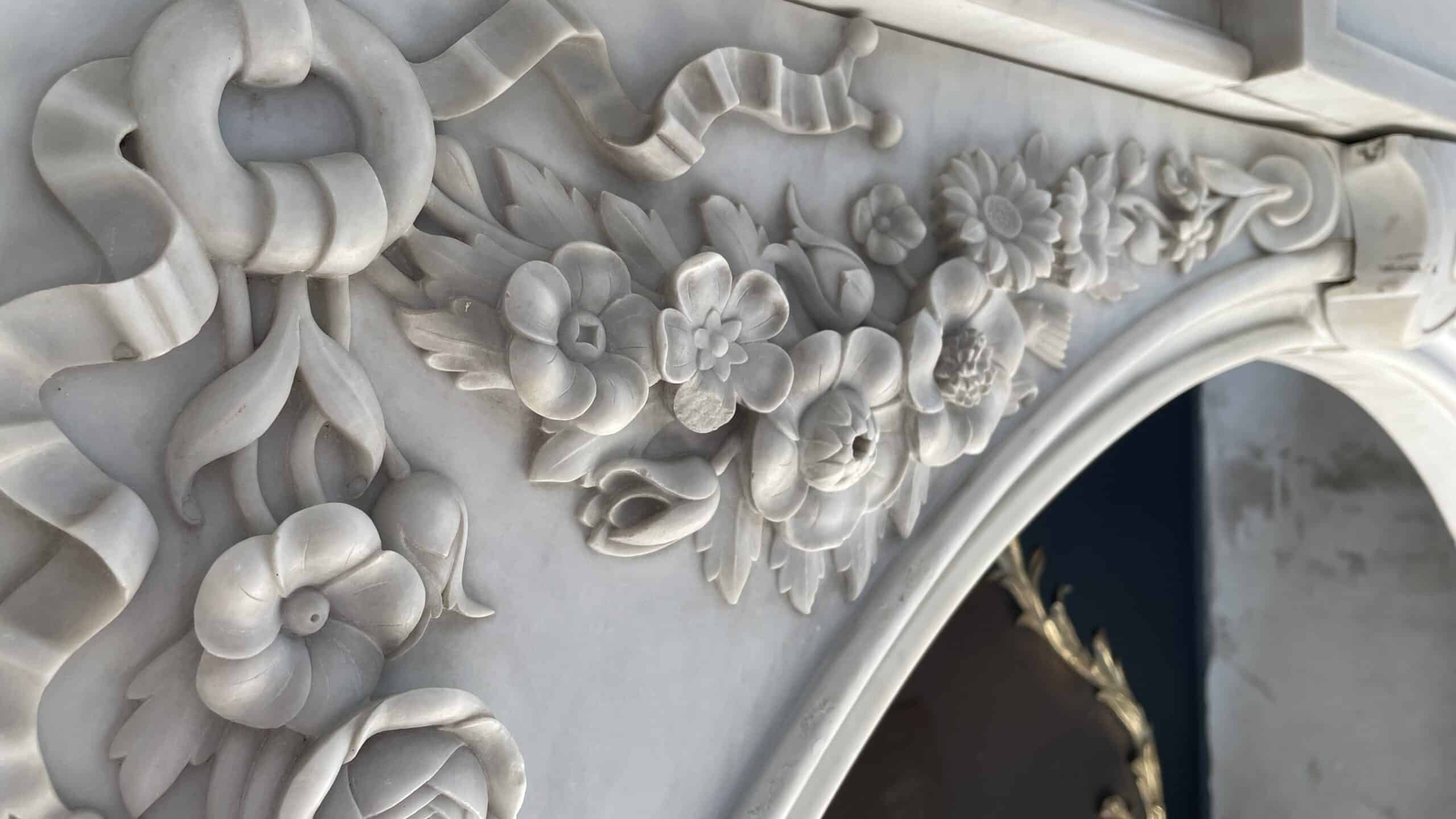 Bijzonder Luxe Franse Antieke Omloop Schouw Carrara Marmer - Afbeelding 3