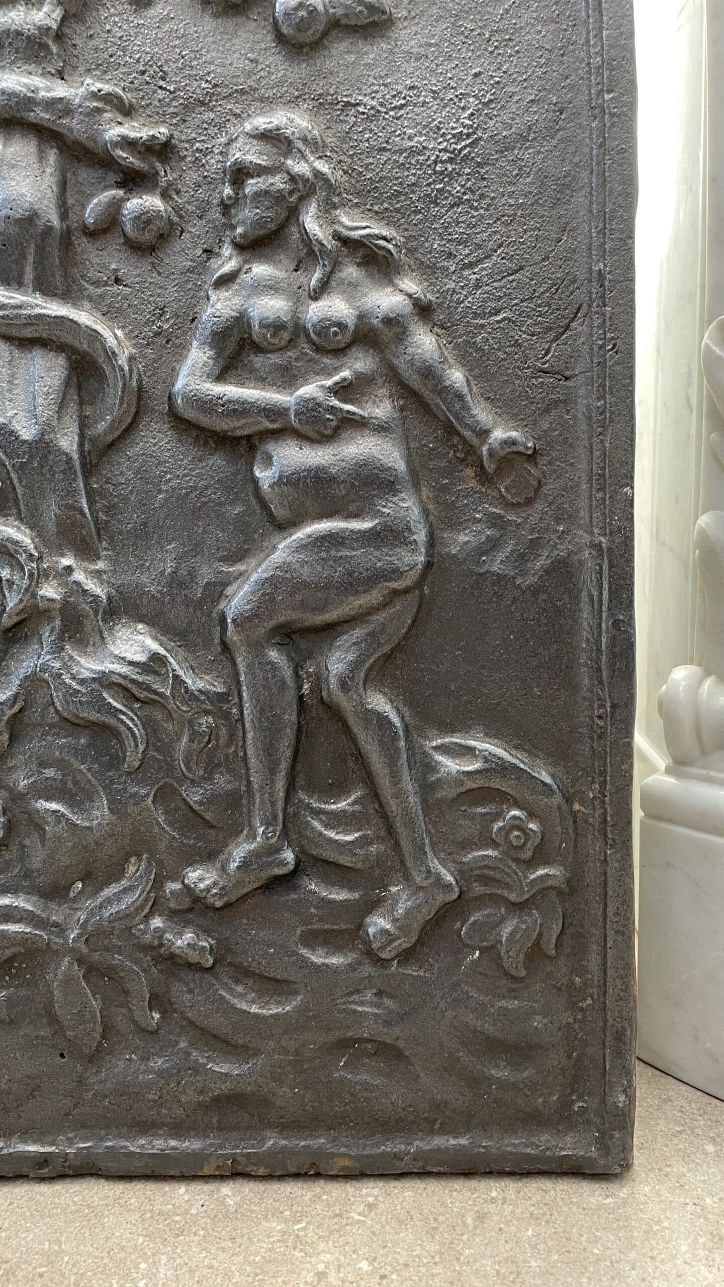 Antieke haardplaat Adam and Eve
