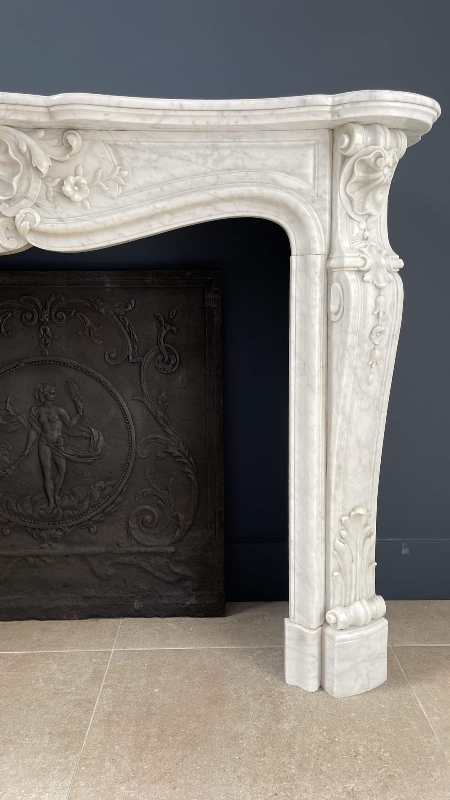 Franse Luxe Antieke Carrara Marmer Front Schouw - Afbeelding 2