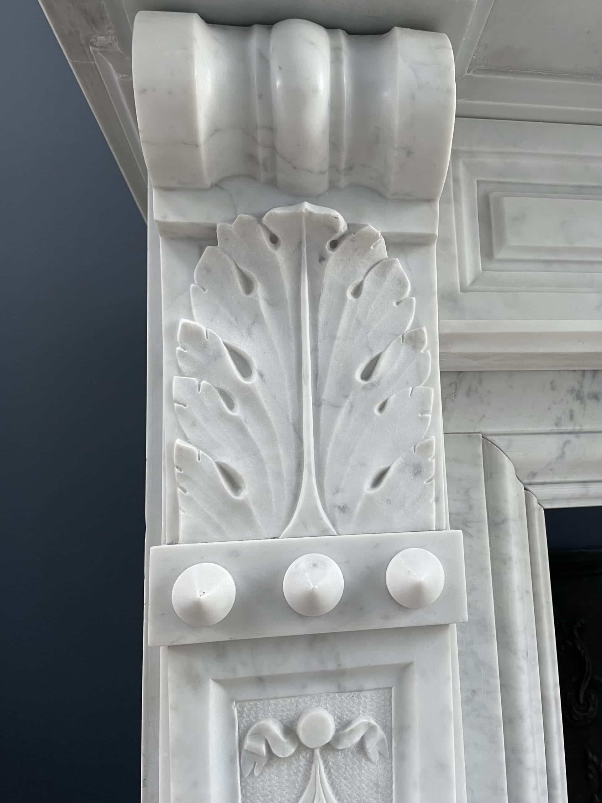 Witte schouw Carrara marmer