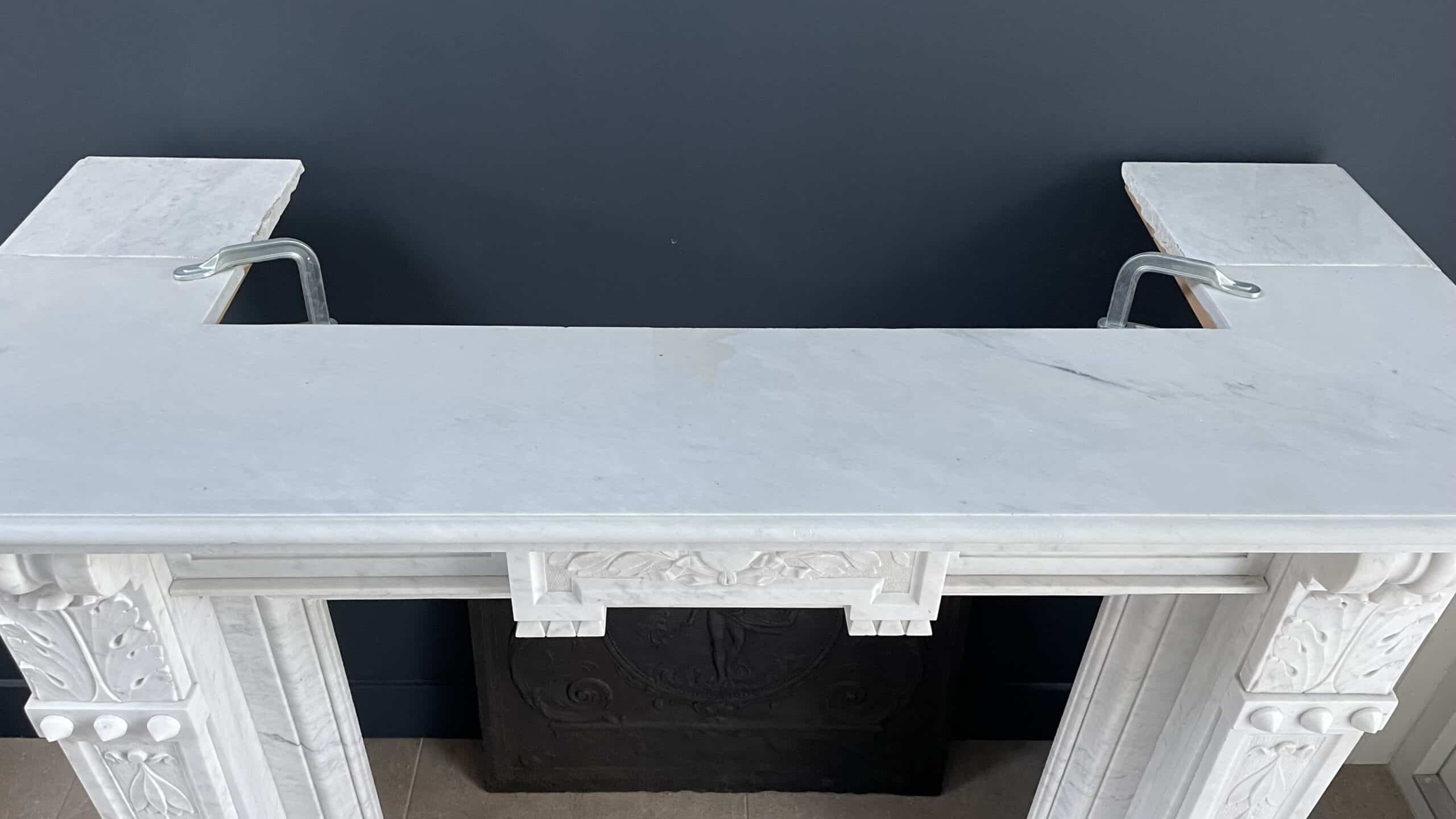 Witte schouw Carrara marmer