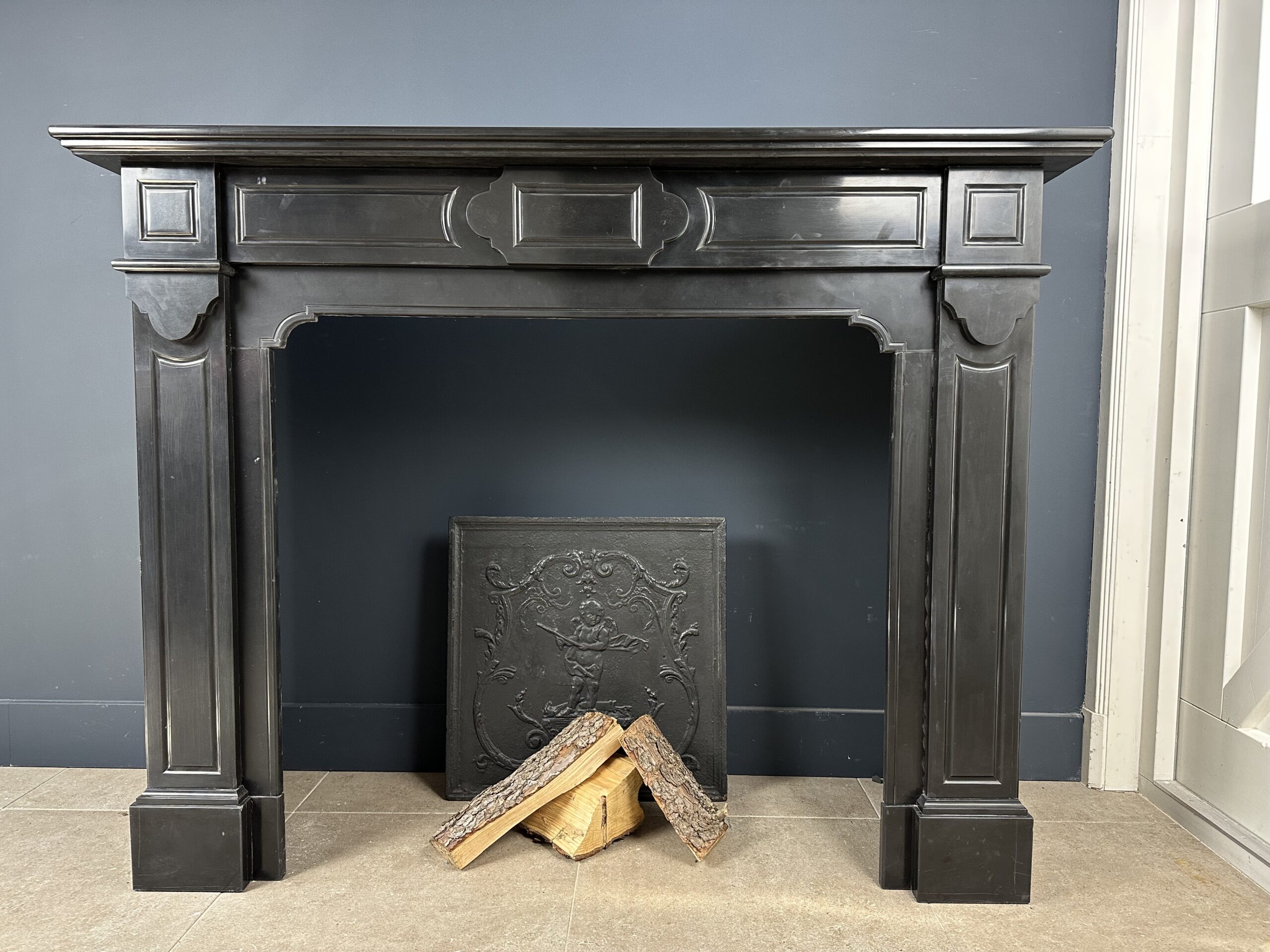 Antieke schouw mantel marmer fireplace haard