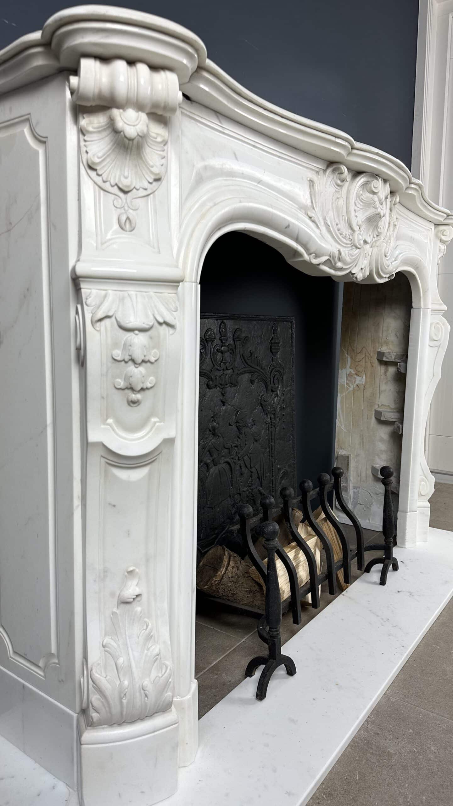 Antieke Franse Schelp Schouw Antqiue Marble Fireplace
