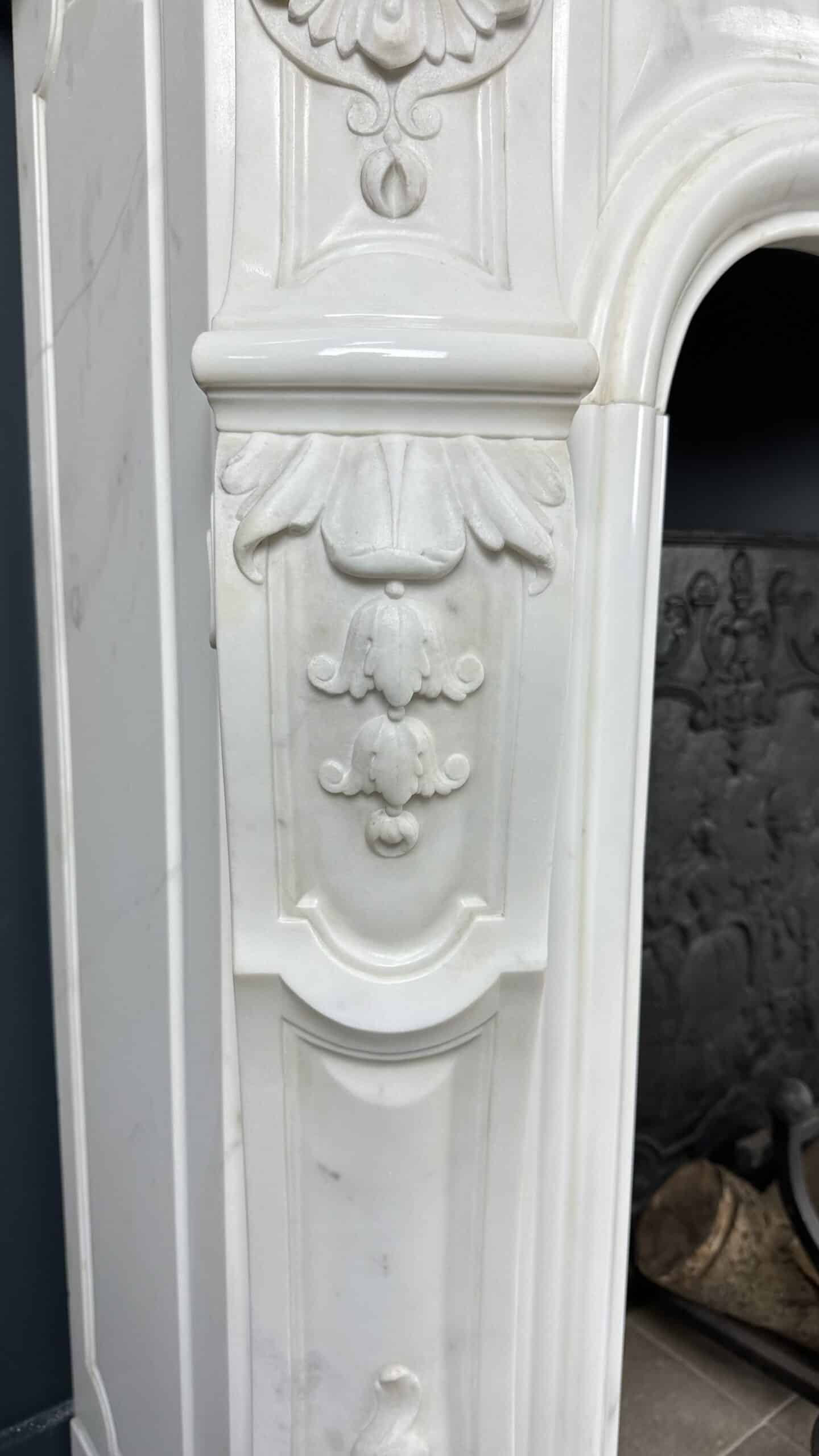 Antieke Franse Schelp Schouw Antqiue Marble Fireplace