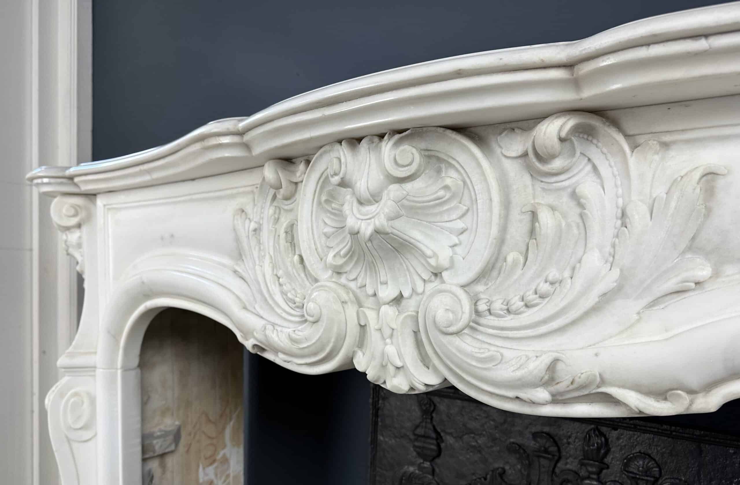 Antieke Franse Schelp Schouw Antqiue Marble Fireplace