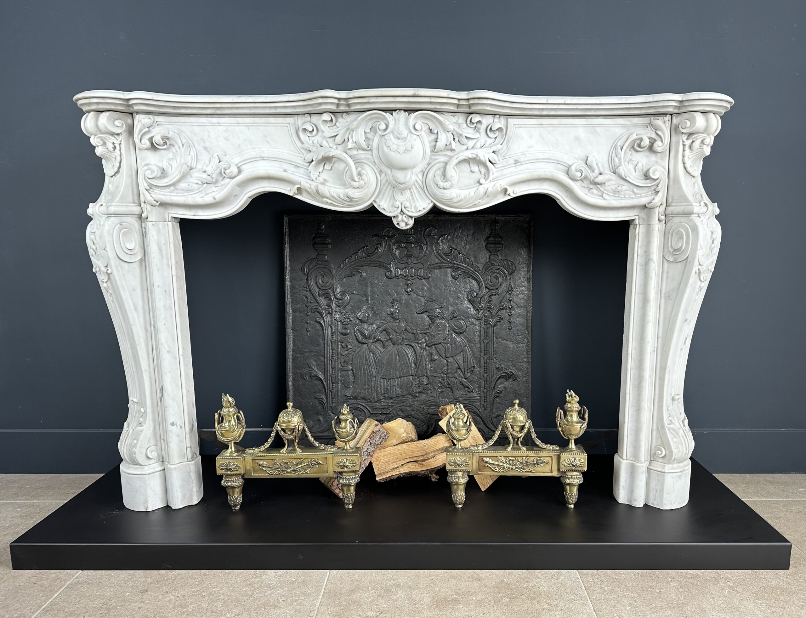 Exclusieve Witte Antieke Front Schouw