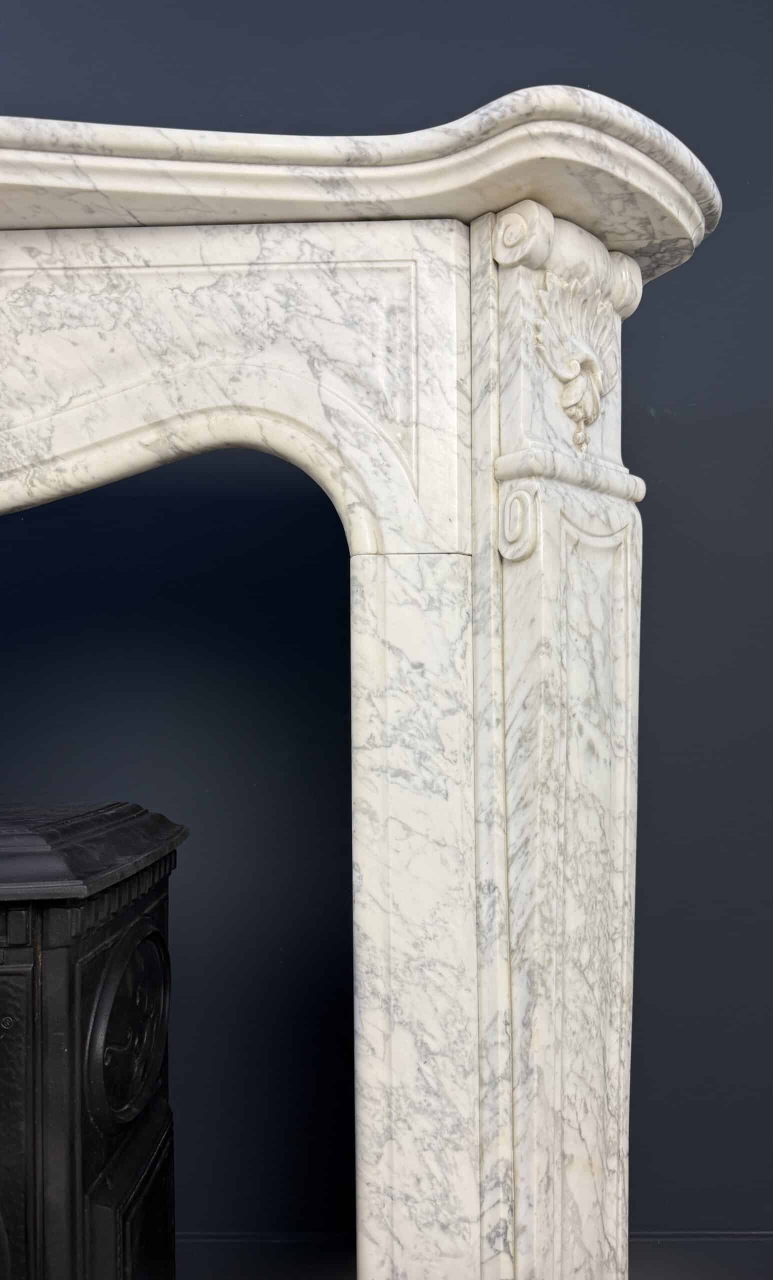 Elegante Antieke Hoge Omloopschouw Carrara Marmer