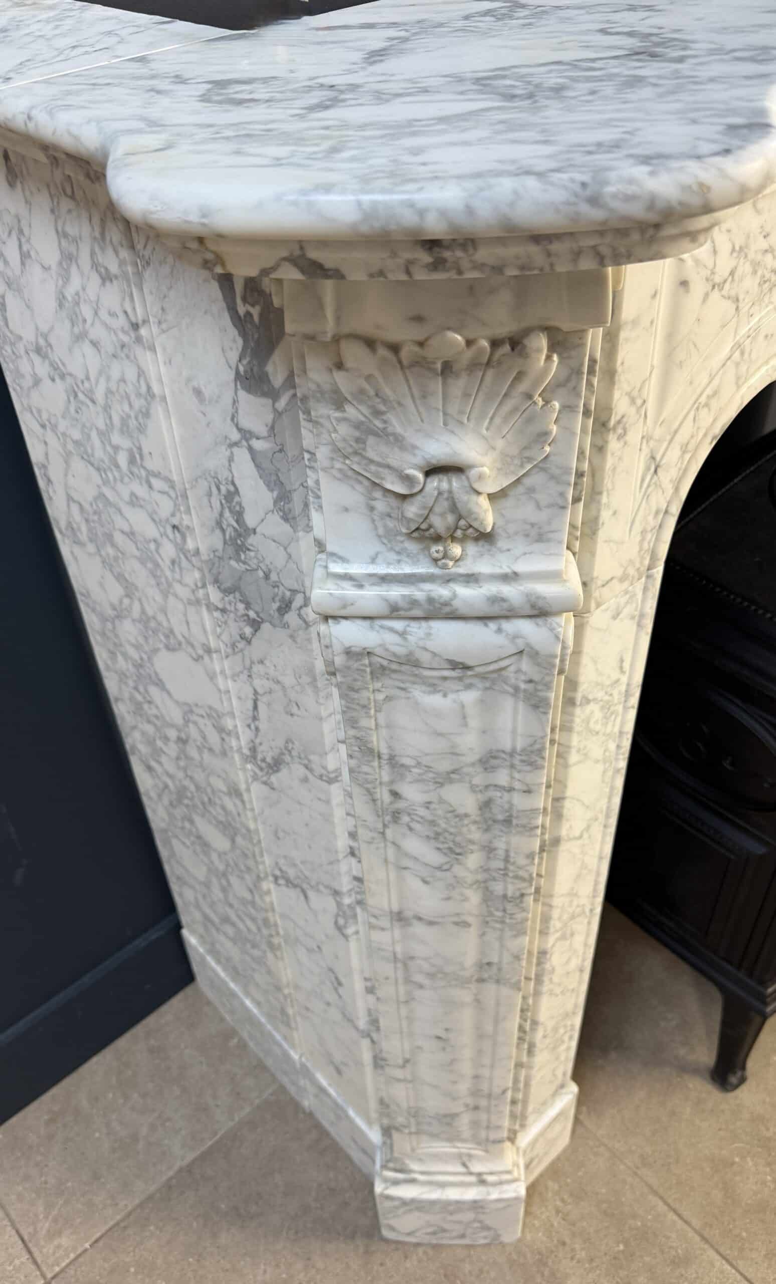 Elegante Antieke Hoge Omloopschouw Carrara Marmer